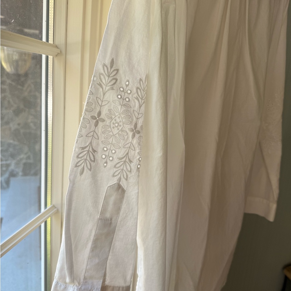 Sundance Women's White Embroidered Sophisticated Western Style Tunic - Picture 5 of 12